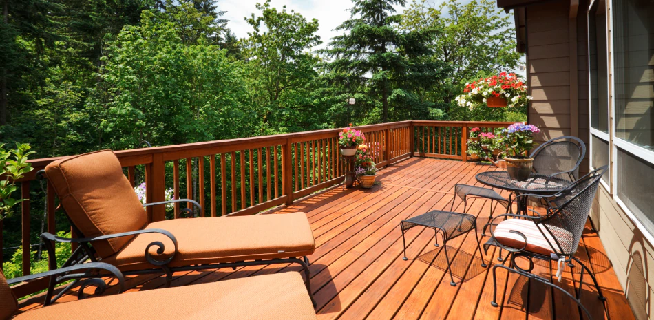 Decks Building